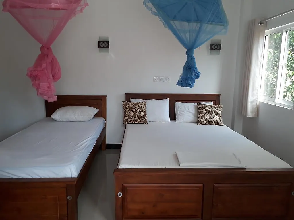 ** Gasthuis Anna Tourist Inn Negombo Sri Lanka